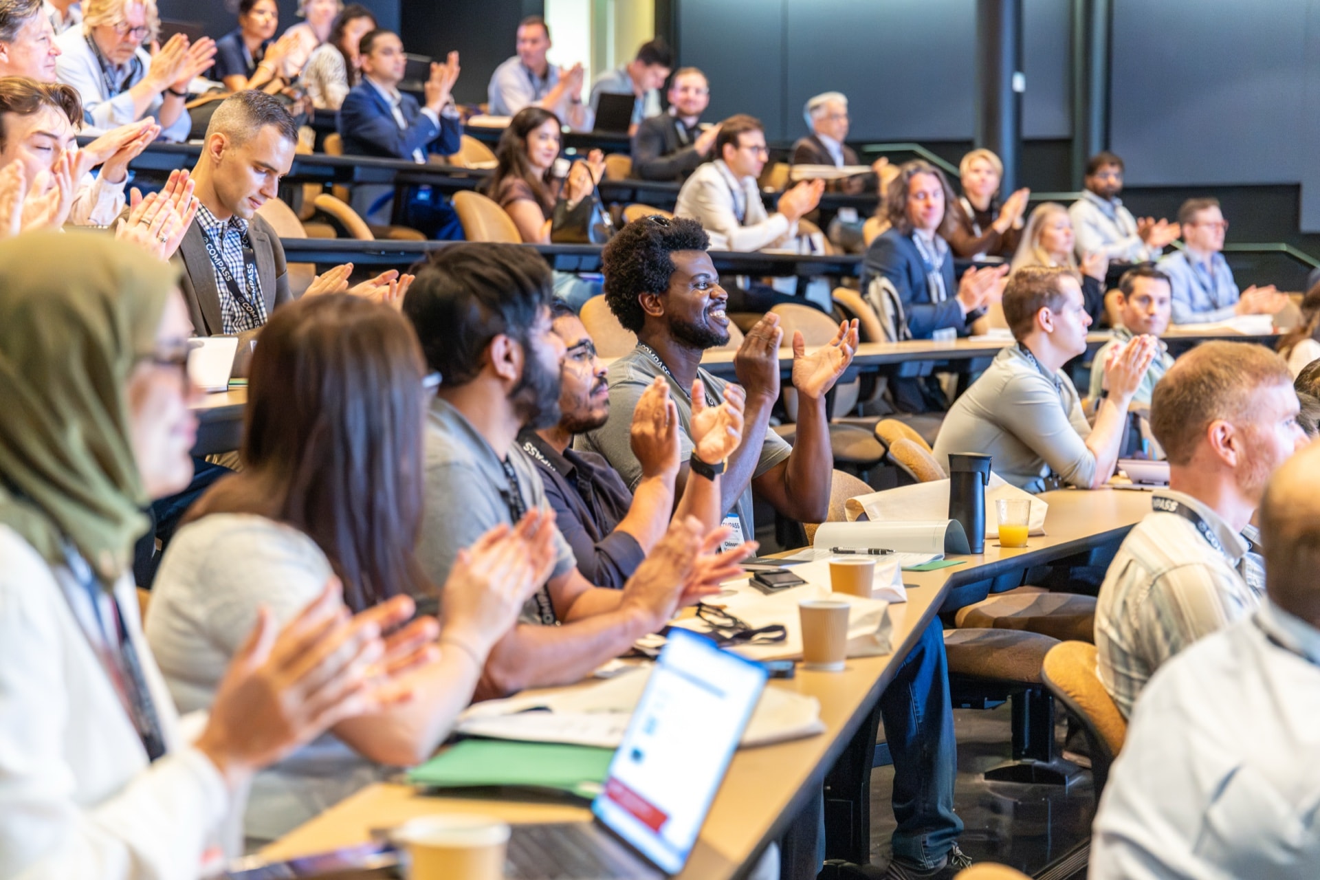 The audience applauding in Kavli Auditorium